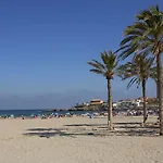 Montanar شقة